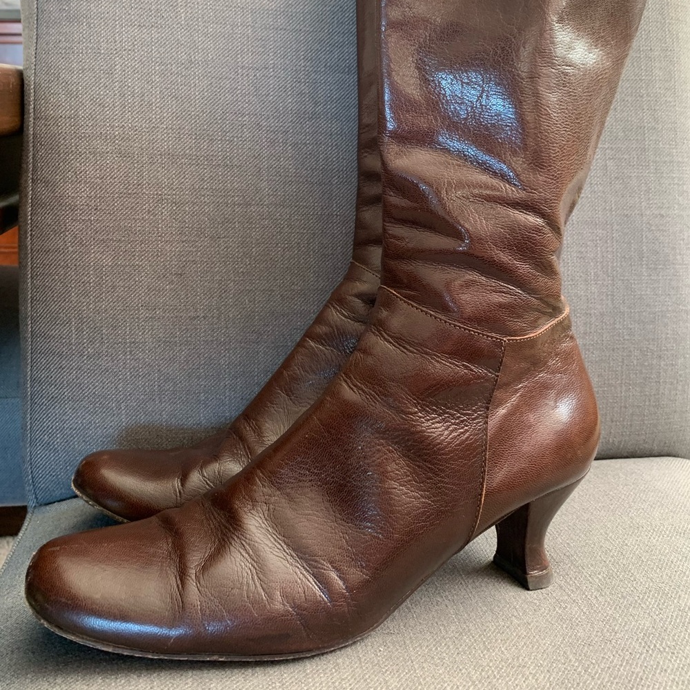 Sacco brown leather boots